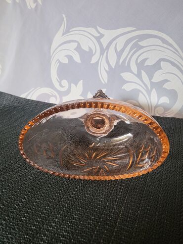 Činije: Bombonijera nova presovano staklo. Bombonijera pun rad — 9