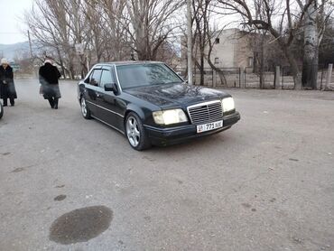 Mercedes-Benz: Mercedes-Benz E-Class: 1994 г., 3.2 л, Автомат, Бензин, Седан