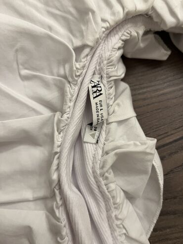 Baletkalar: Zara body bluz tezedir geyilmeyib 
L razmerdir — 9