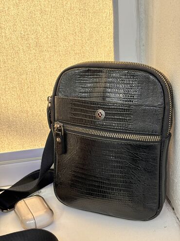 дамские сумки: Барсетка BUTYN ORİGİNAL 5000 С. 
В отличном состоянии