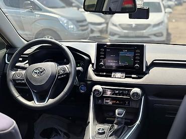 spot: Toyota RAV4: 2021 г., 2.5 л, Гибрид, Кроссовер — 10