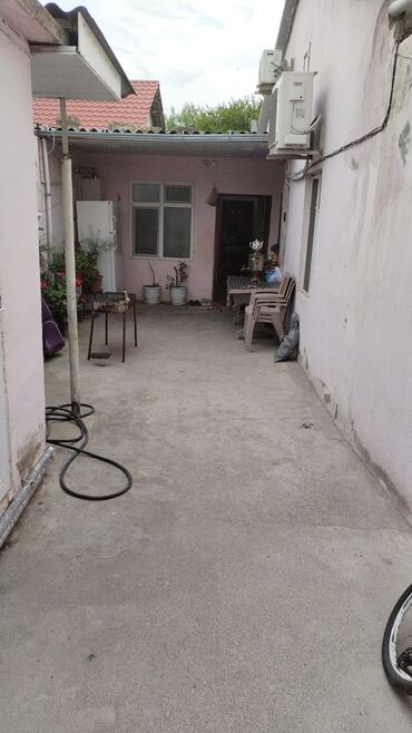 Həyət evləri və villaların satışı: Bakıxanov qəs. 3 otaqlı, 100 kv. m, Orta təmir — 19