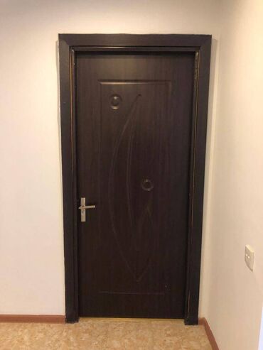 Restoran, kafelər: Gənclik metrosunun yaxınlığında kənarı,sahəsi 125 kv/m olan,obyekt — 17