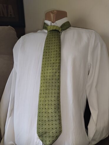 pantalone s: STANBRIDGE kravata. Svila
