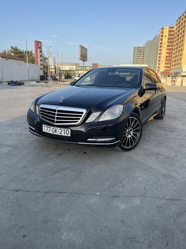 uaz karopka: Mercedes-Benz E 200: 2.2 l | 2011 il Sedan