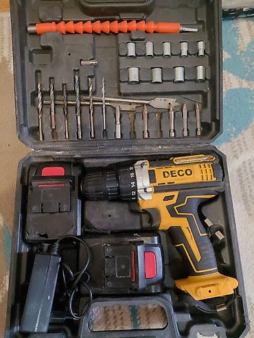 black decker: Аккумуляторная дрель-шуруповерт DECO в комплекте с кейсом и оснасткой — 1