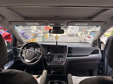 тае: Toyota Sienna: 2019 г., 3.5 л, Автомат, Бензин, Минивэн — 5
