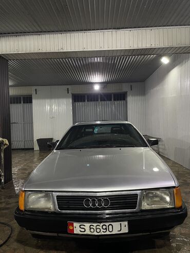 продаю авто: Audi 100: 1987 г., 2.3 л, Механика, Газ, Седан