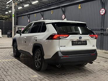 Toyota: Toyota RAV4: 2022 г., 2.5 л, Автомат, Гибрид, Кроссовер — 3
