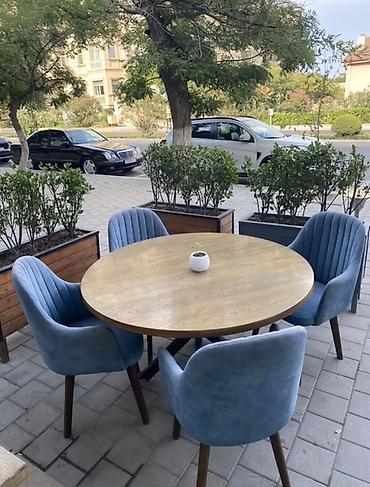 Dəst: dairəvi yemək/masa və 4 ədəd kreslo - Masa: dairəvi formalı