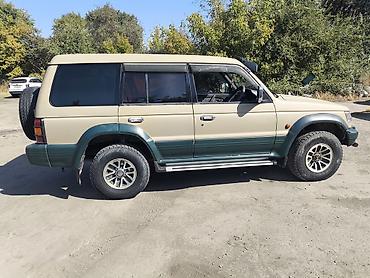 pajero 4: Mitsubishi Pajero: 1992 г., 2.5 л, Автомат, Дизель, Внедорожник — 5