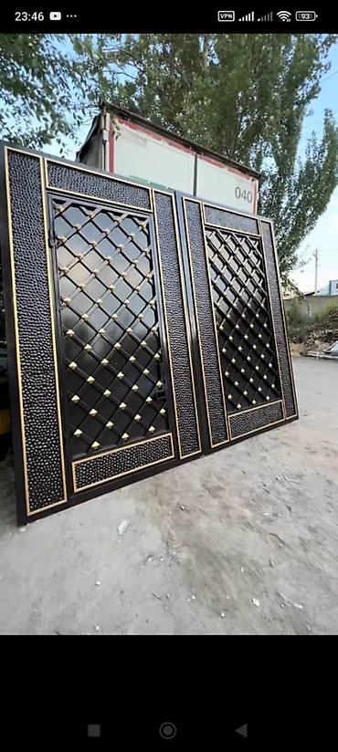 Распашные ворота: Металлические распашные ворота с калиткой (модульные панели) - — 86