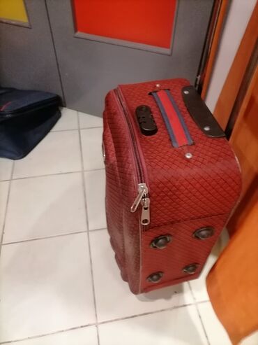 Putni koferi i torbe: Bоја - Crvena — 8