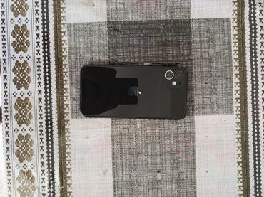 ayfon 11 64: IPhone 11, Qara, Face ID