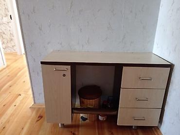 Düz masa, Stulsuz, Polkalı, Siyirməli, MDF