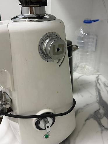 купить гриль: Профессиональная эспрессо‑машина Nuova Simonelli (серия с электронным — 8