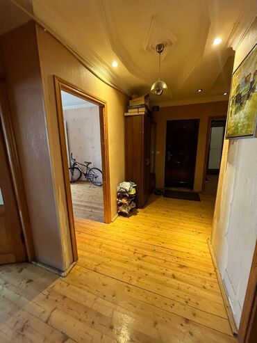 Köhnə tikili: Bakı, 4 otaqlı, Köhnə tikili, 100 kv. m — 12