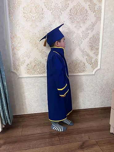 Прокат детских карнавальных костюмов: Сдаются мантии на Выпускной для садика, для школы первого класса, для — 5