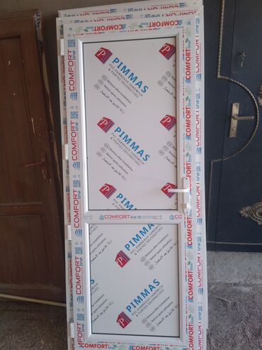 Fortoçkalar: Təzə plastik pəncərələr satılır.ölçüsü 1 in 1 ə olanlar 80 manat. 1 in — 3