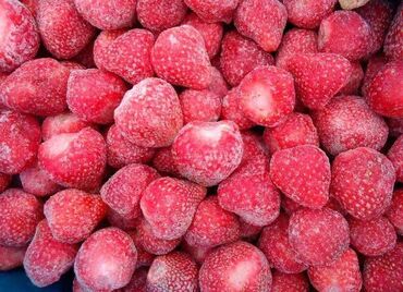 Замороженные фрукты, ягоды: Клубника Оптом