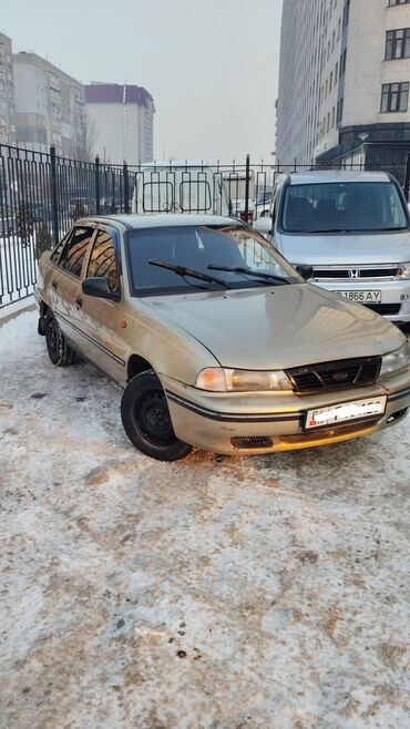 Daewoo: Daewoo Nexia: 2005 г., 0.8 л, Механика, Бензин, Седан