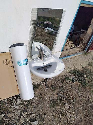 hamam ucun tulpan: Hamam üçün komplekt: - Divara quraşdırılan keramika əl-üz yuma lavabı — 1