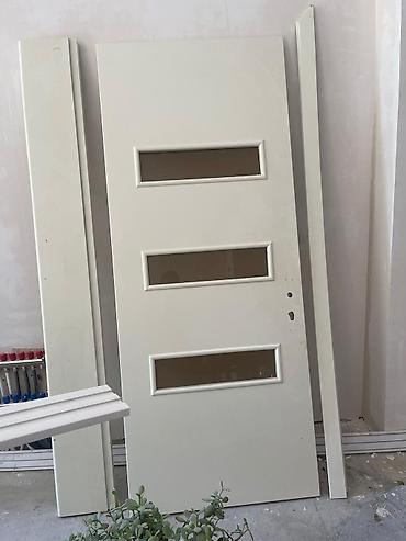 qapı mdf: Ağ rəngli interyer qapısı – şüşəli model - Material: MDF/taxta — 2