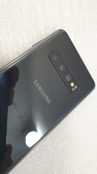 продаю телефон на запчасти: Samsung Galaxy S10, Б/у, 128 ГБ, цвет - Черный, 2 SIM