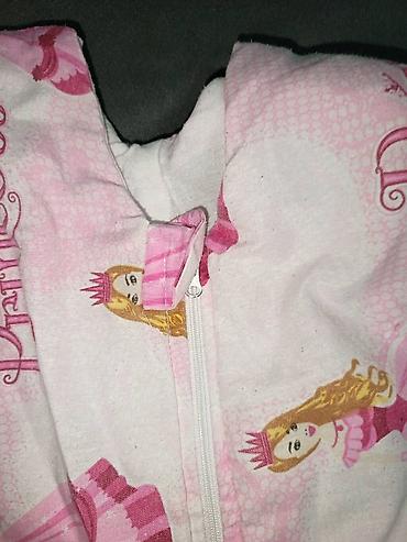 kacket nike: Vreća za spavanje,motiv princeza. Kupljena za dete od 4 god. Vreća se — 2
