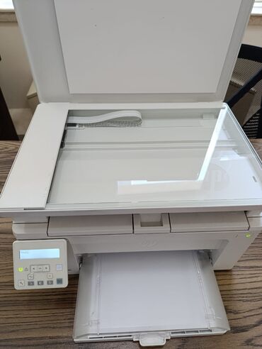 Masaüstü kompüterlər və iş stansiyaları: 3 birinde Lazer printer skaner kseroks Tezesi 430 manatdi. Az