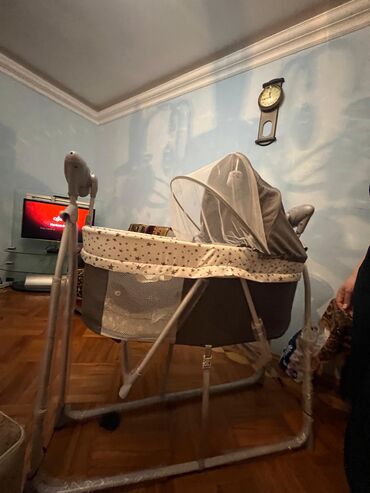 Nənnilər: Elektrikli beşik/ayaqlı körpə beşiyi - Sallaq konstruksiyalı möhkəm — 2