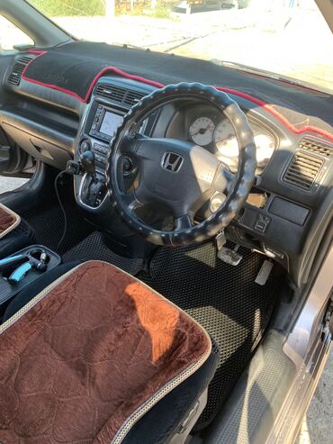 Honda: Honda Stream: 2003 г. — 4