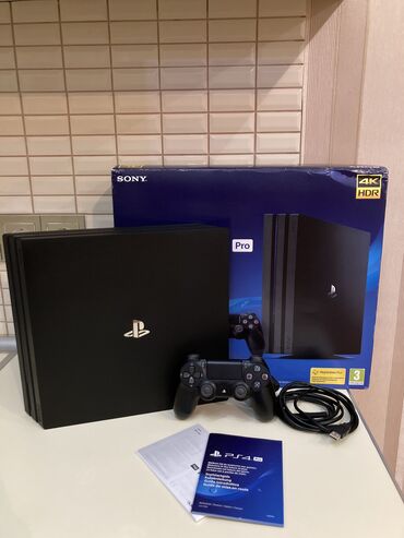 PS4 (Sony Playstation 4): Playstation 4 PRO 1TB tam Ideal vəziyyətdədir. Üstündə cızıq falan