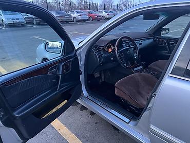 Mercedes-Benz: Mercedes-Benz E-Class: 2001 г., 3.2 л, Типтроник, Бензин, Седан — 2
