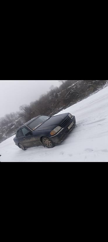 avtomobil aksesuarlar: Mercedes-Benz C-Class: 2 l | 1995 il Sedan — 4