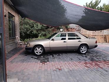 химия авто: Mercedes-Benz W124: 1990 г., 3 л, Автомат, Газ, Седан — 1