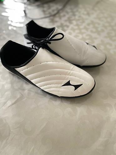 reebok 43: Соги хэлз, подойдет для ног с размером 42, 43 — 3