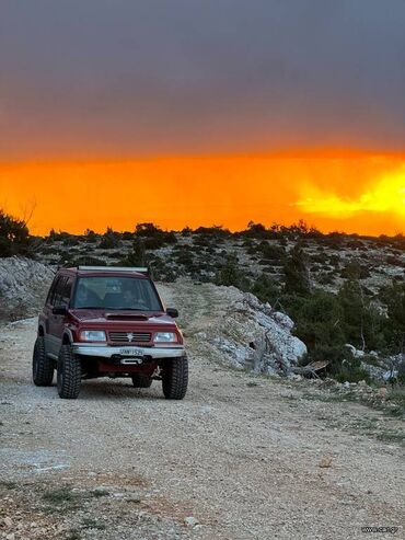 Suzuki: Suzuki Vitara: 1.6 l | 2000 year 220000 km. SUV/4x4