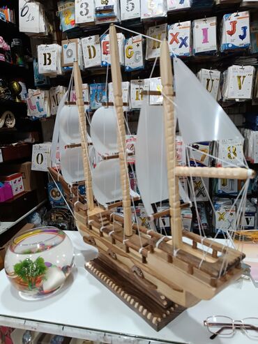 Gəmi modelləri: 1-ci şəkildəki Əl işi Qoz agacı Gəmi 25azn Qoz Ağacından hazırlanmış — 15