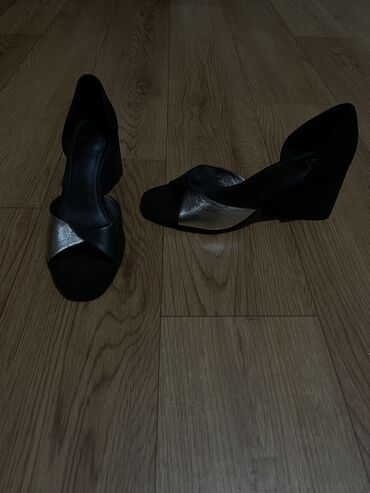 женское туфли: Женские туфли Halston 38 размер
