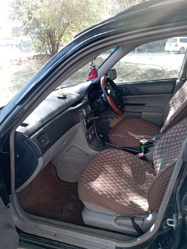 крыло нексия 1: Subaru Forester: 2002 г., Автомат, Бензин, Кроссовер