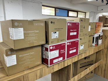 Apple iPhone: IPhone 16 Pro, Space Gray, 100 % — 17