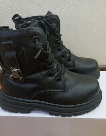 сапоги зимние женские натуральная кожа натуральный мех распродажа: Зимние,размер 31
кожа покупали за 3500
в отл.сост