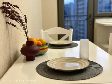 Uzunmüddətli kirayə mənzillər: Gündəlik Kirayə – 28 May metrosuna 10 dəqiqə 2 otaqlı, 12-ci mərtəbə — 11