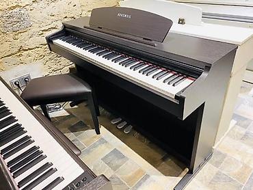 1250: Koreya istehsali olan dünya şöhrətli Kurzweil pianoları. Sevimli — 1