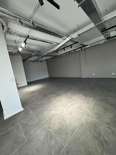 Аренда коммерческой недвижимости: Сдаю Помещение целиком: 200 м², С ремонтом, С отдельным входом, С отдельным санузлом — 9