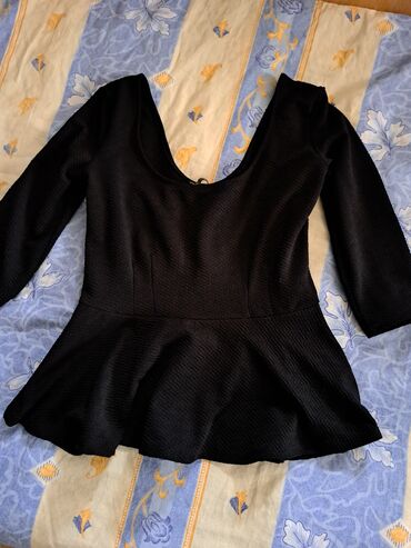 Kompleti: Ženska modna garderoba – set - Crni bodi sa volanima: off-shoulder — 7