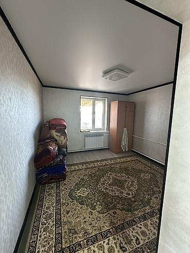 Продажа коттеджей и домов: Продаётся жилой дом с хозпостройками и просторным двором. Находится в — 10