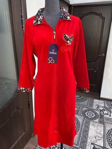 кошелек мужской кожаный ручной работы: Женские велюровые халаты на молнии Softon. - Материал: мягкий велюр