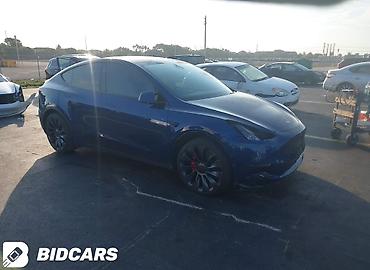 Tesla: Tesla Model Y: 2024 г., Автомат, Электромобиль, Кроссовер — 2